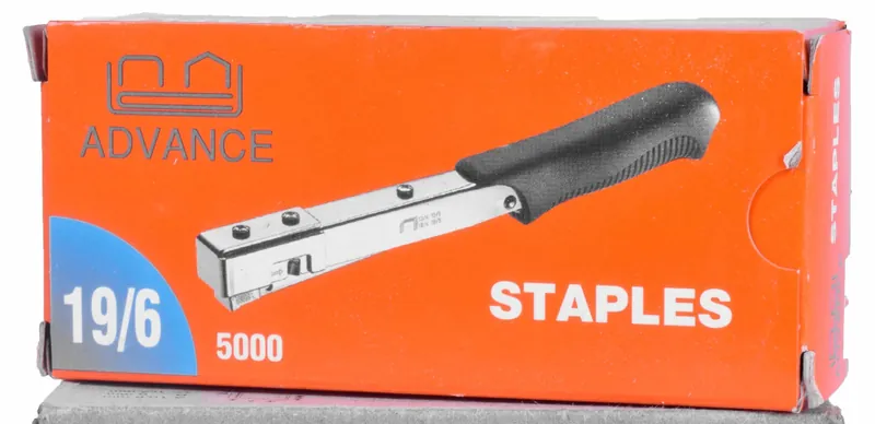 T-103 | 1/4″ Staples